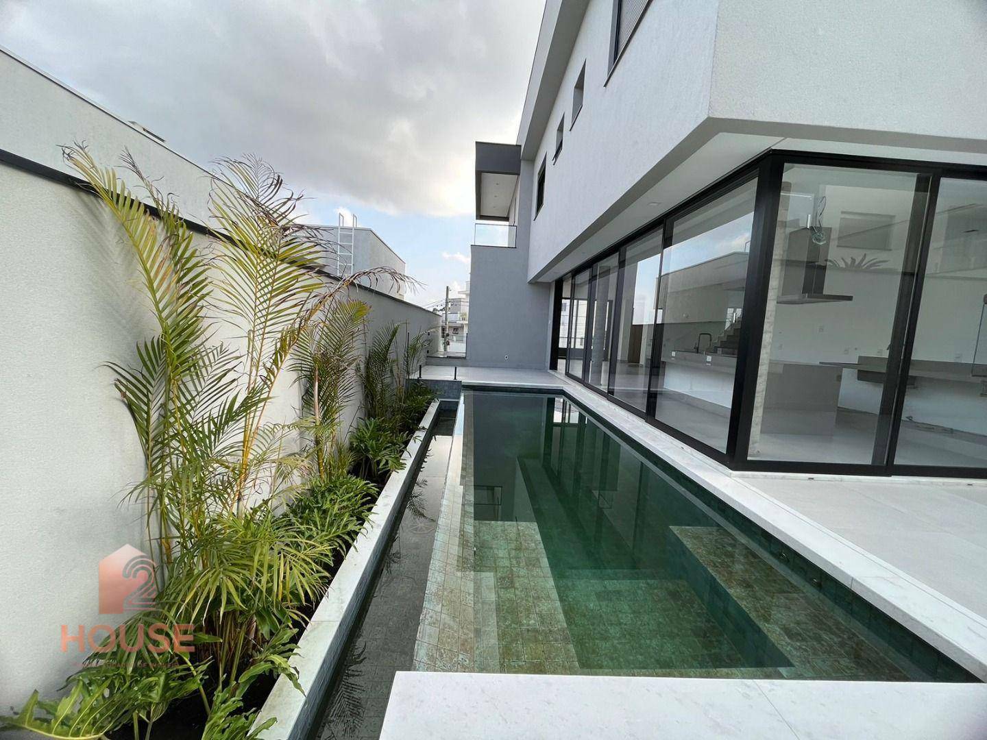 Casa de Condomínio à venda com 4 quartos, 300m² - Foto 12