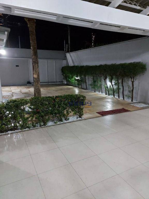 Casa, 4 quartos, 199 m² - Foto 2