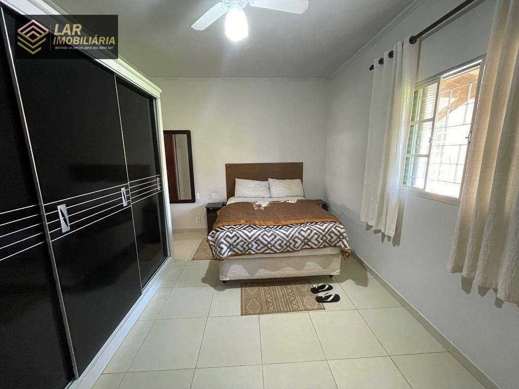 Chácara à venda com 3 quartos, 230m² - Foto 26