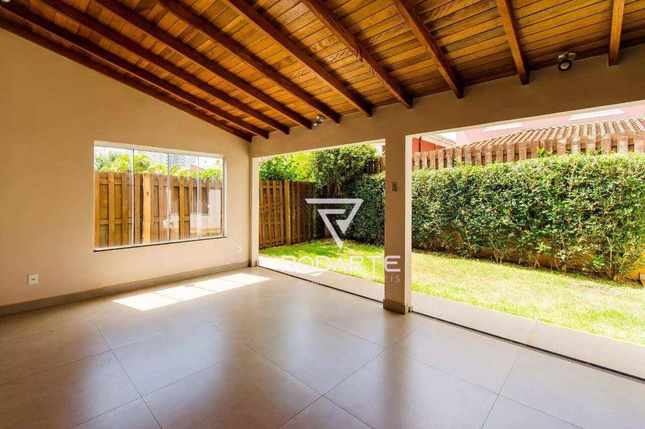 Casa à venda com 4 quartos, 180m² - Foto 2