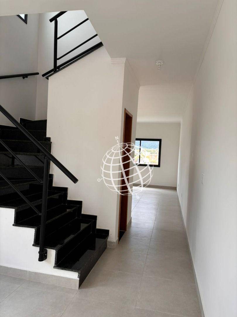 Casa à venda com 3 quartos, 198m² - Foto 27
