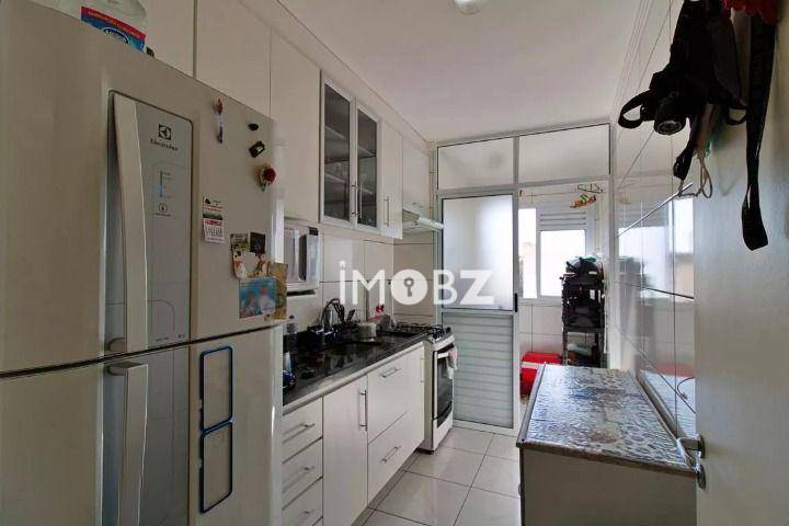 Apartamento à venda com 2 quartos, 51m² - Foto 4