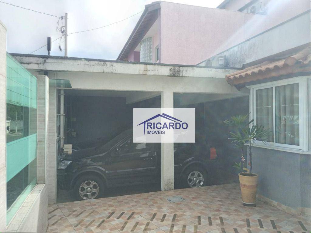 Casa à venda com 3 quartos, 230M2 - Foto 4