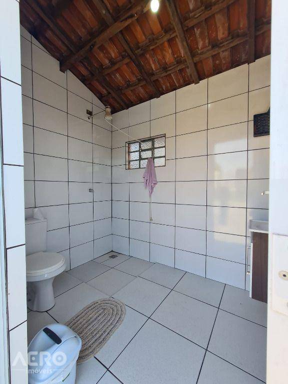 Chácara à venda com 3 quartos, 300m² - Foto 40