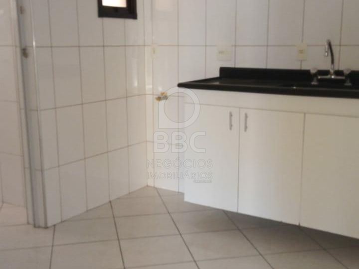 Apartamento à venda com 3 quartos, 86m² - Foto 9