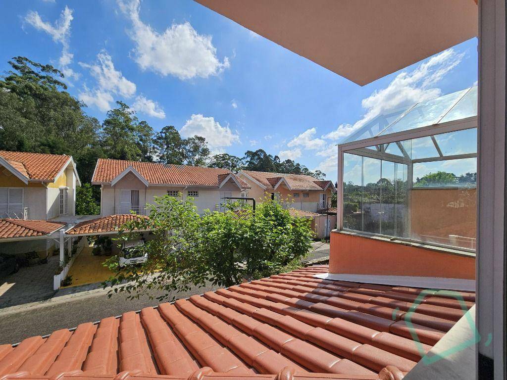 Casa de Condomínio para alugar com 3 quartos, 220m² - Foto 15