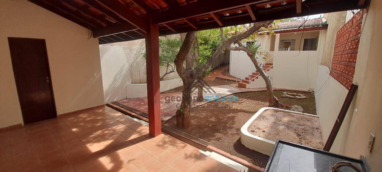 Casa, 2 quartos, 150 m² - Foto 1