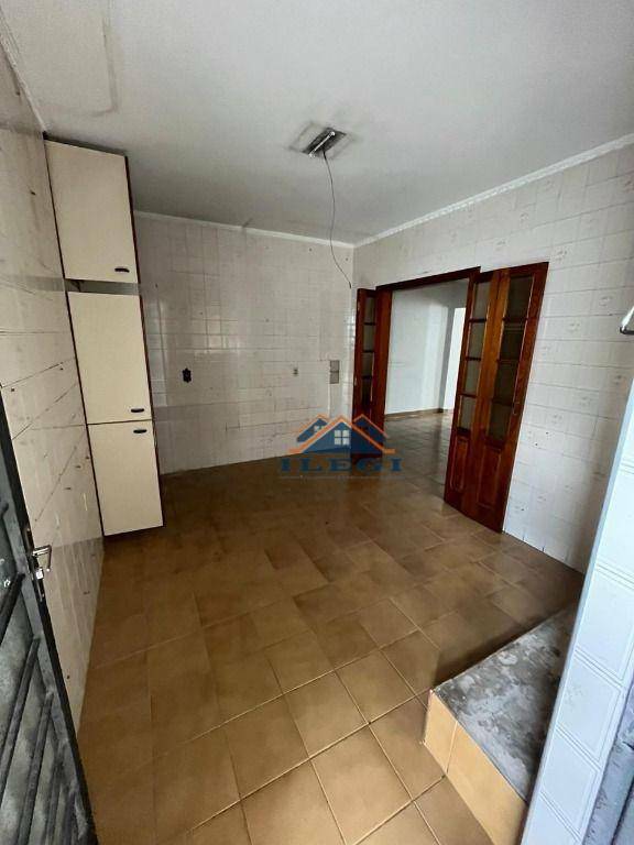 Casa à venda com 3 quartos, 162m² - Foto 14