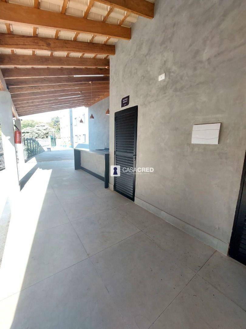 Apartamento para alugar com 2 quartos, 45m² - Foto 8