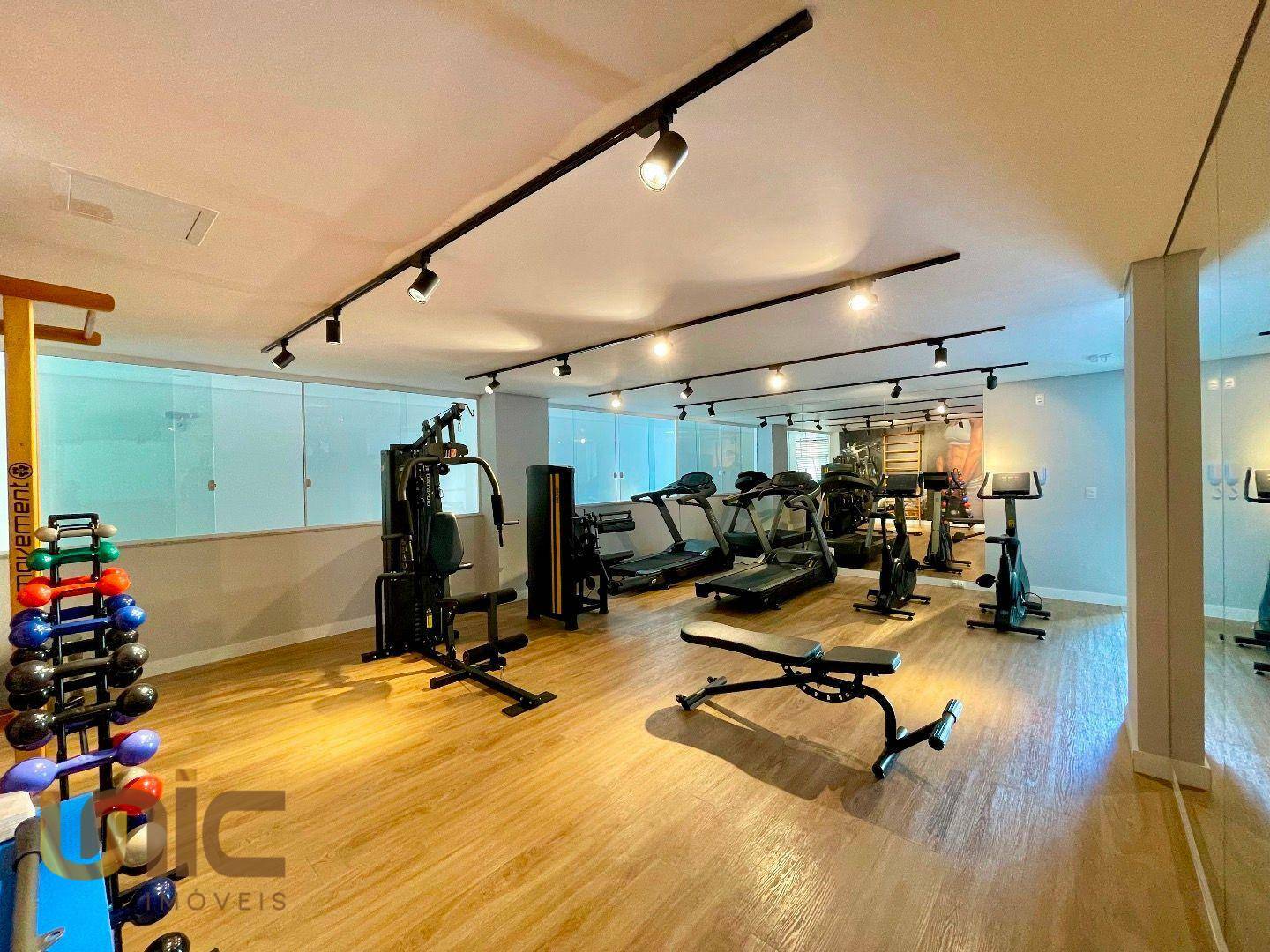 Apartamento à venda com 2 quartos, 63m² - Foto 15