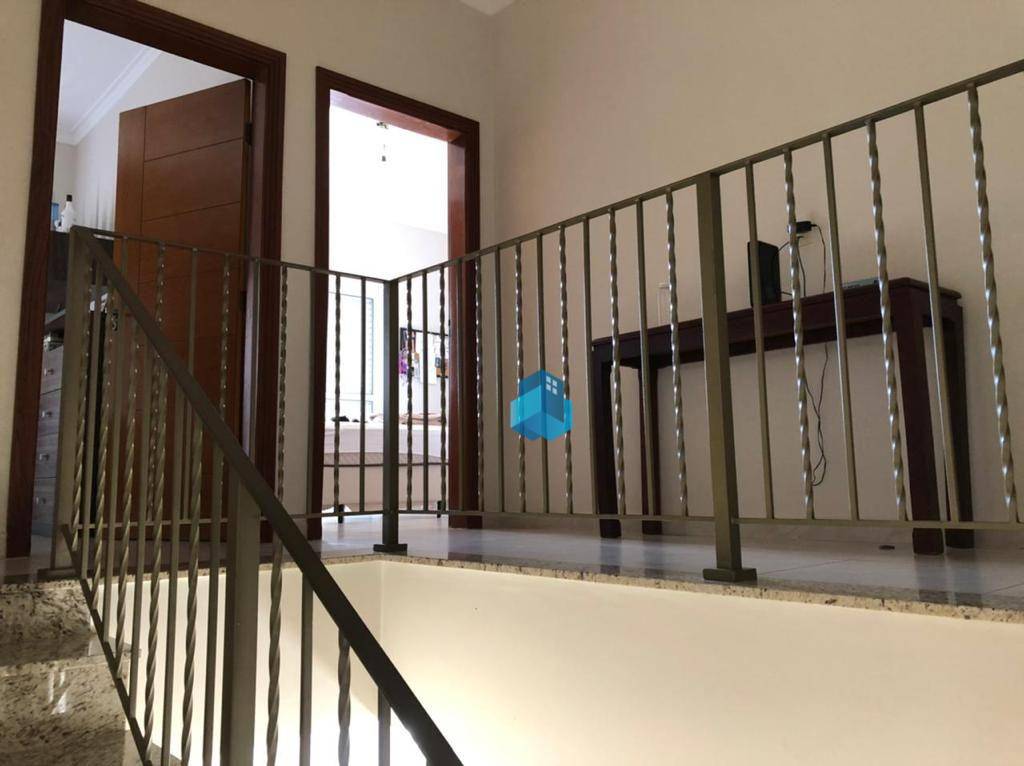 Casa à venda com 3 quartos, 273m² - Foto 12