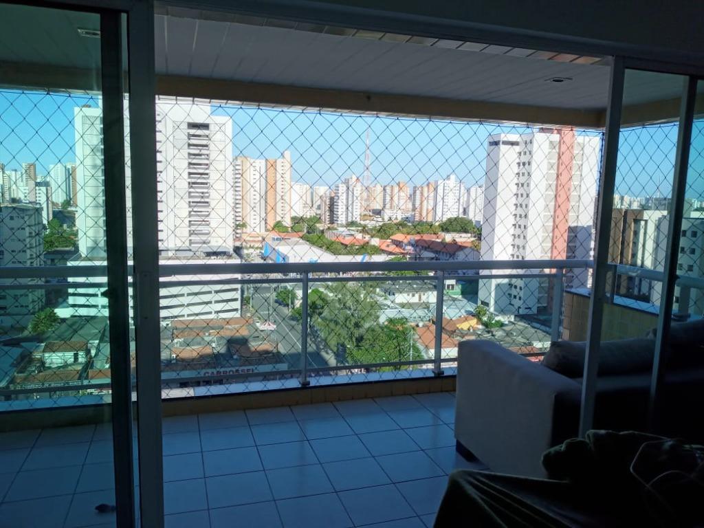 Apartamento à venda com 3 quartos, 141m² - Foto 2