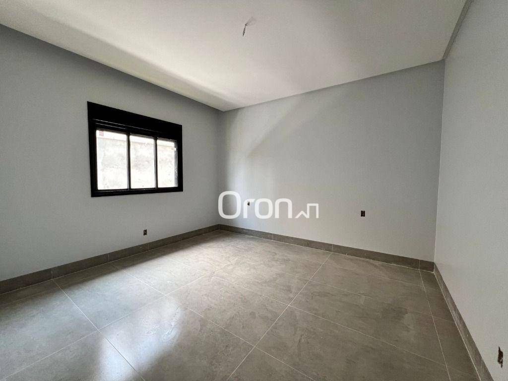 Sobrado à venda com 4 quartos, 319m² - Foto 12