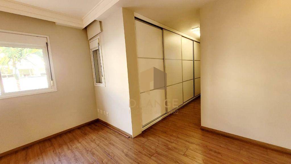 Casa de Condomínio para alugar com 3 quartos, 240m² - Foto 33