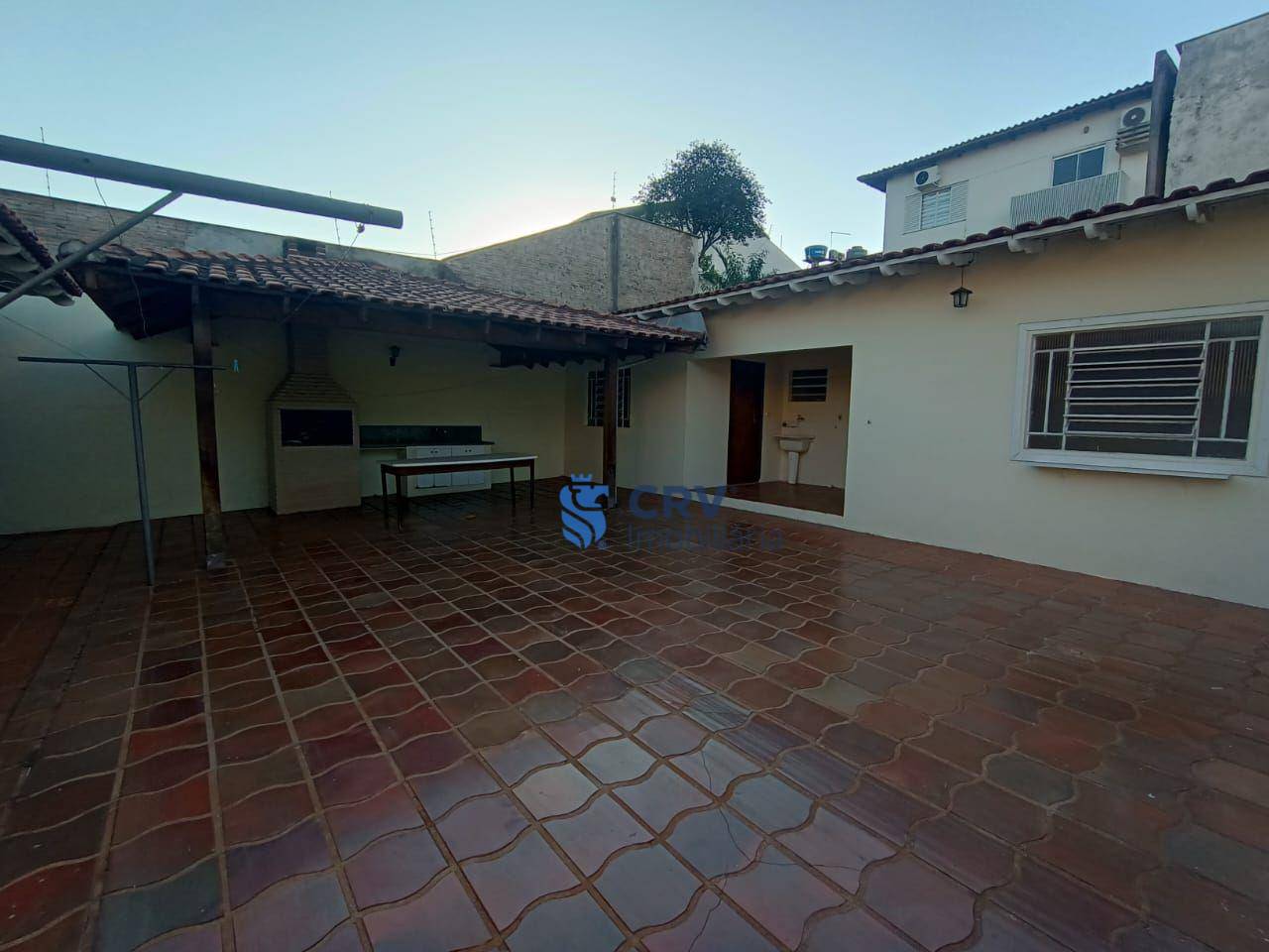 Casa para alugar com 3 quartos, 240m² - Foto 17