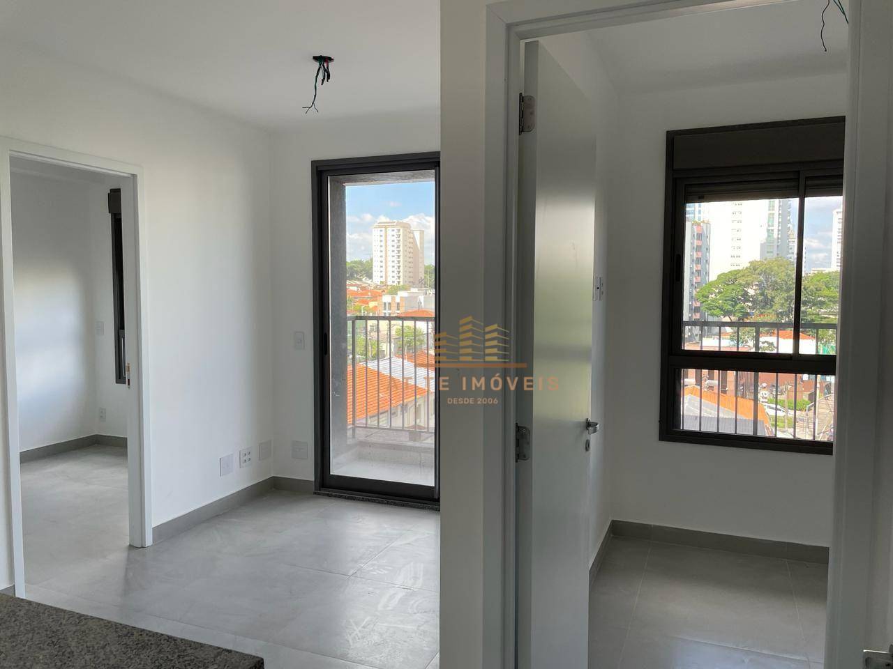 Apartamento à venda com 2 quartos, 37m² - Foto 2