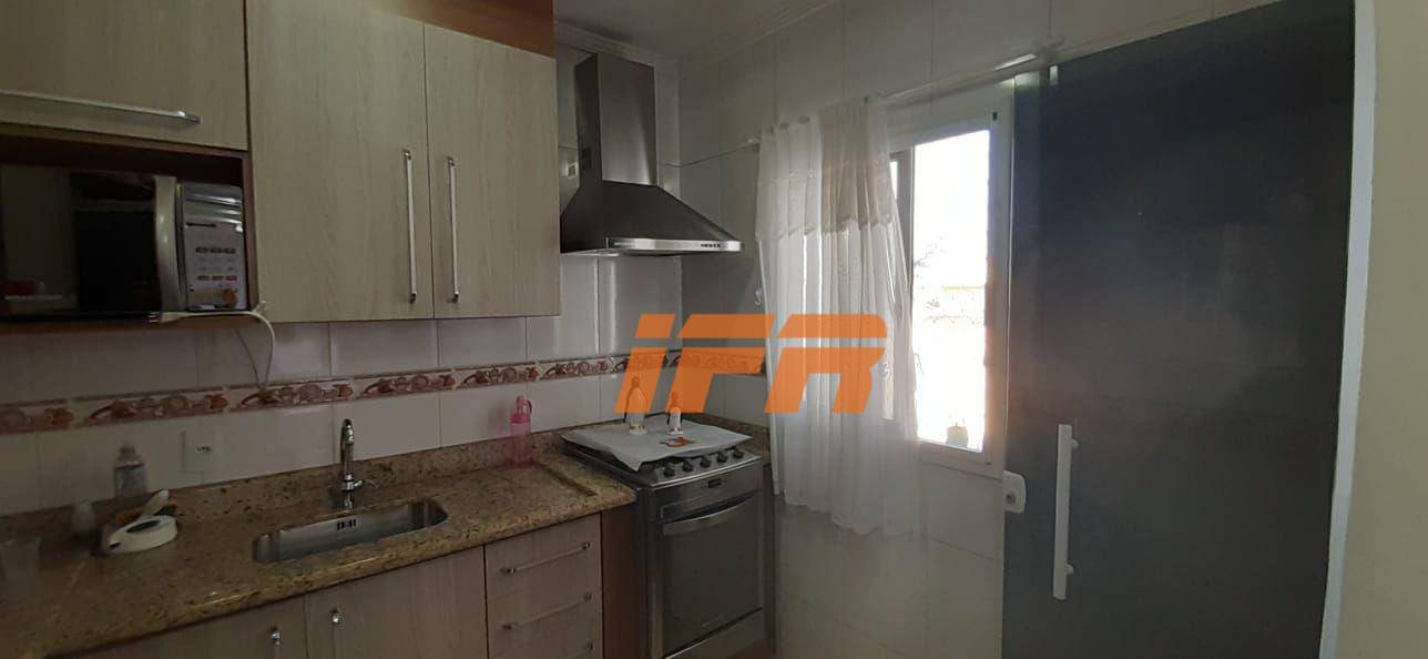 Apartamento à venda com 3 quartos, 76m² - Foto 22