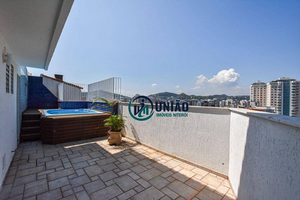 Cobertura, 3 quartos, 180 m² - Foto 2