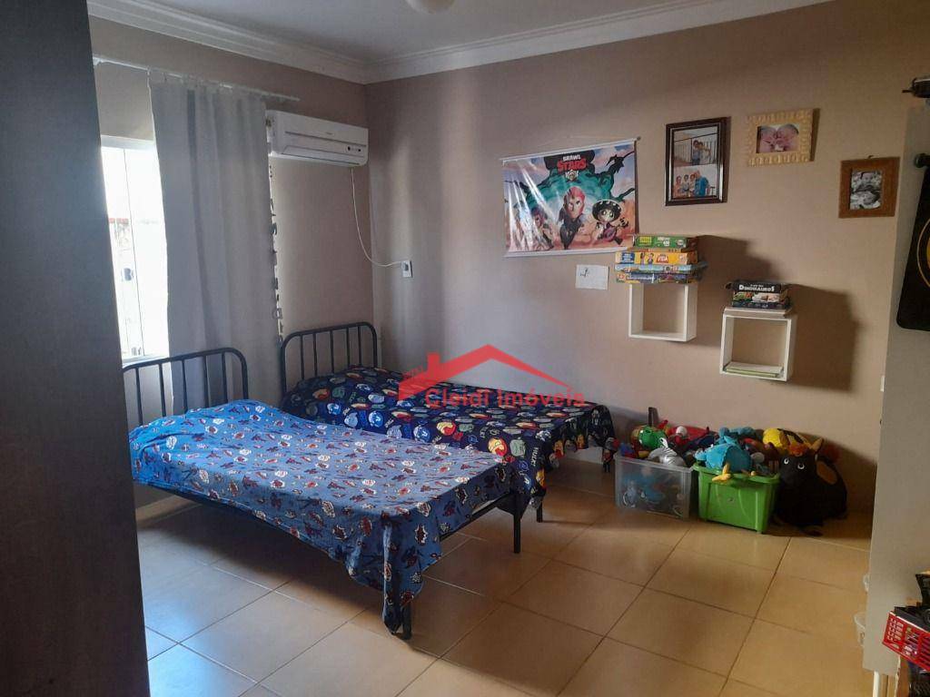 Casa à venda com 3 quartos, 165m² - Foto 9