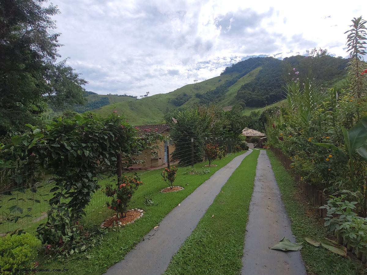 Fazenda à venda com 3 quartos, 300m² - Foto 3