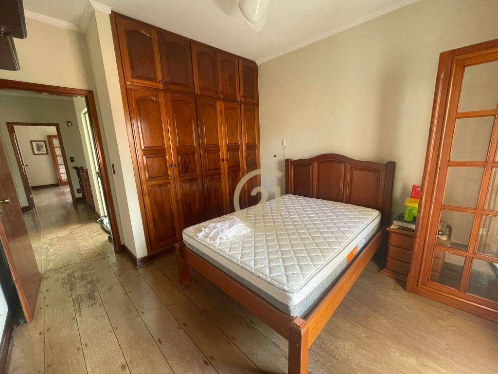 Casa à venda com 4 quartos, 315m² - Foto 11