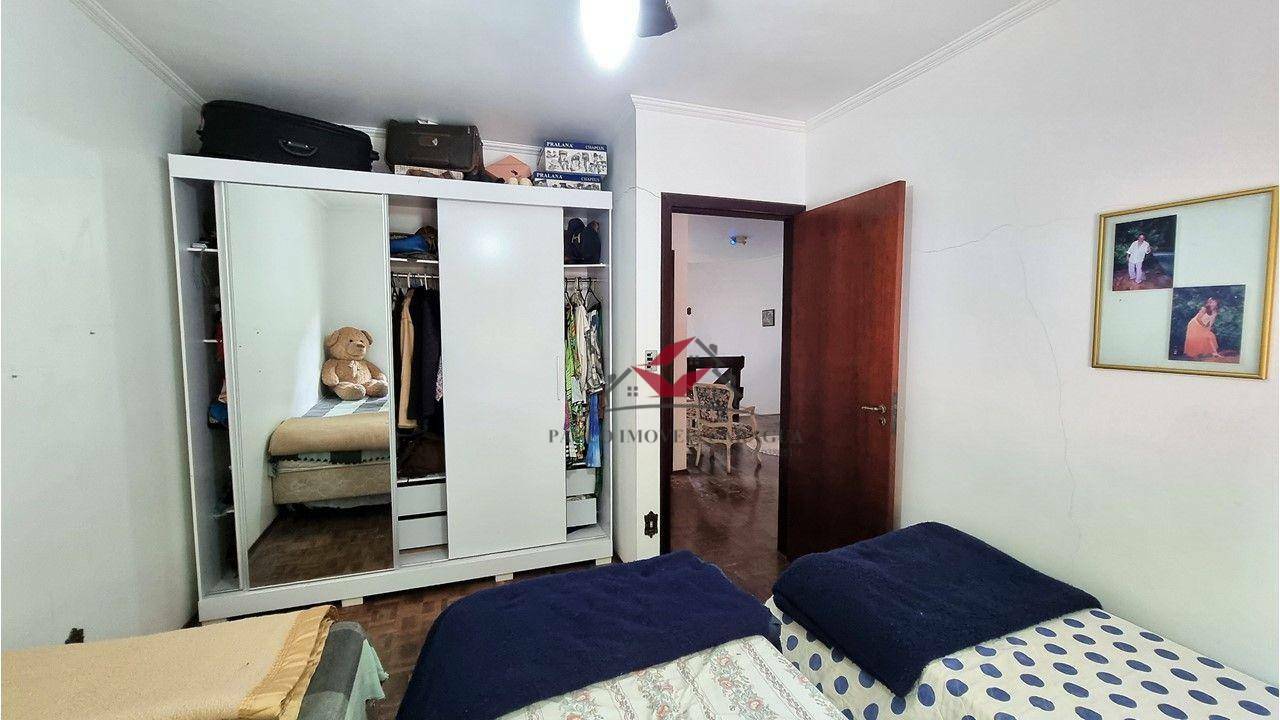 Casa à venda com 5 quartos, 420m² - Foto 35