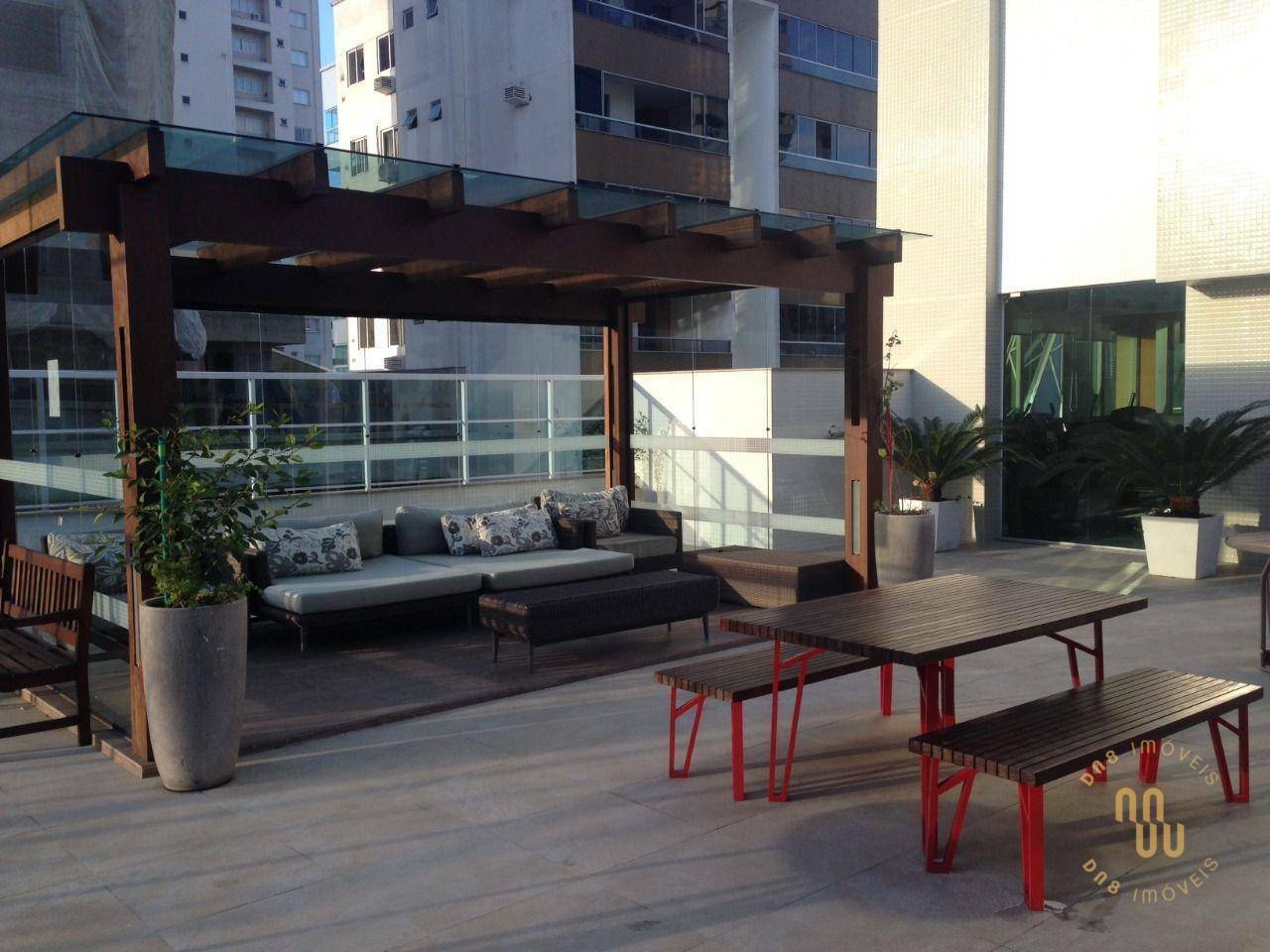 Apartamento à venda com 4 quartos, 137m² - Foto 31