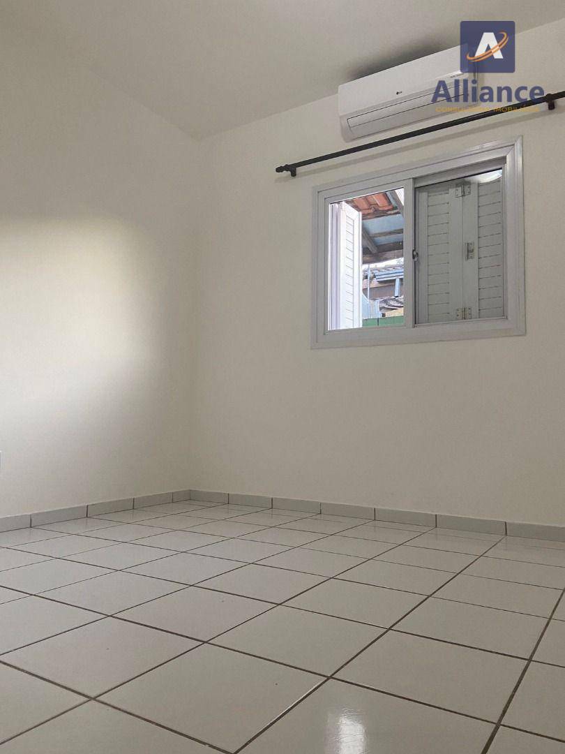 Casa de Condomínio para alugar com 3 quartos, 170m² - Foto 15