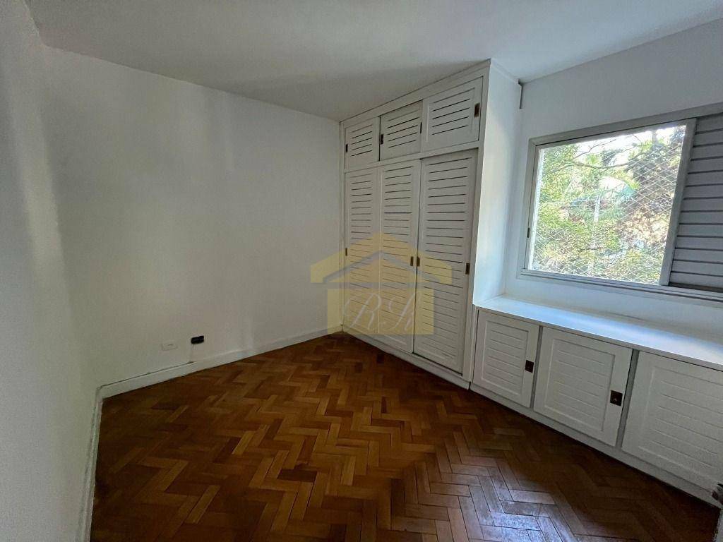 Apartamento à venda com 3 quartos, 130m² - Foto 18