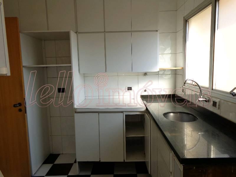 Apartamento para alugar com 3 quartos, 98m² - Foto 13