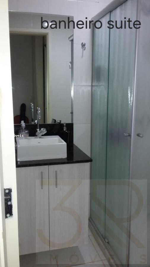 Apartamento à venda com 2 quartos, 69m² - Foto 19