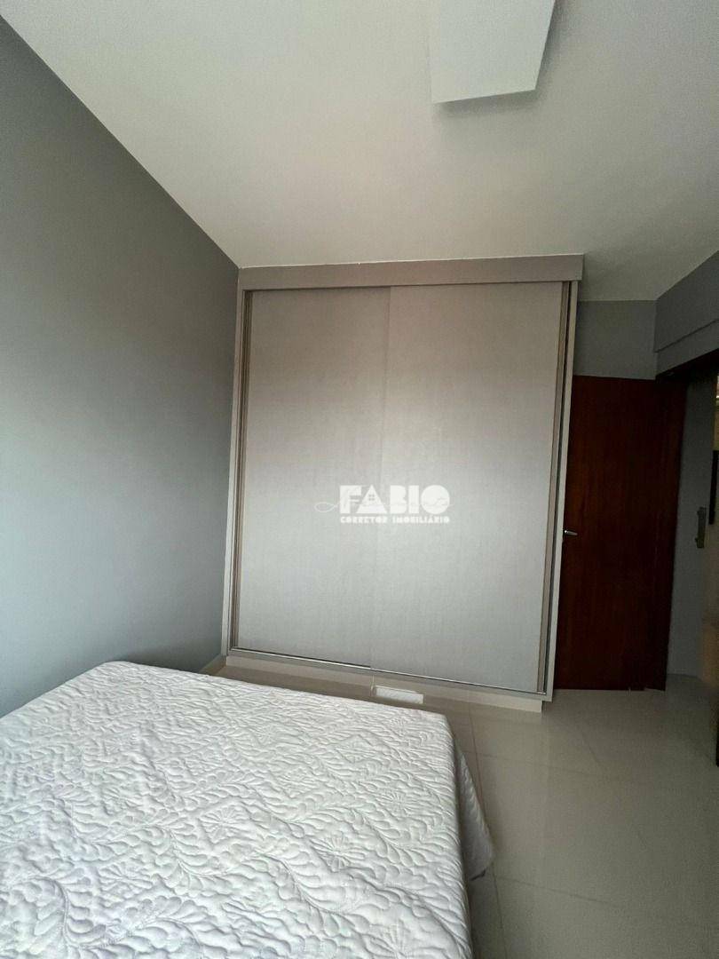 Apartamento à venda com 2 quartos, 66m² - Foto 2