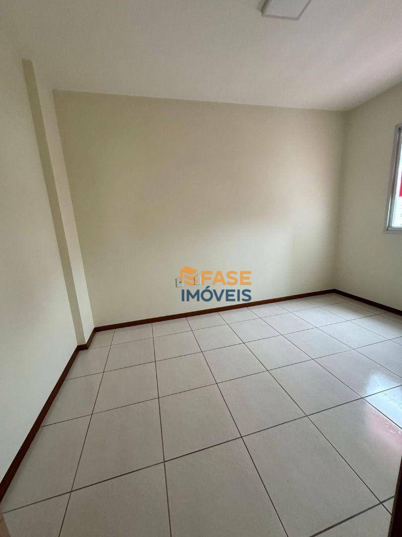 Apartamento à venda com 2 quartos, 70m² - Foto 5