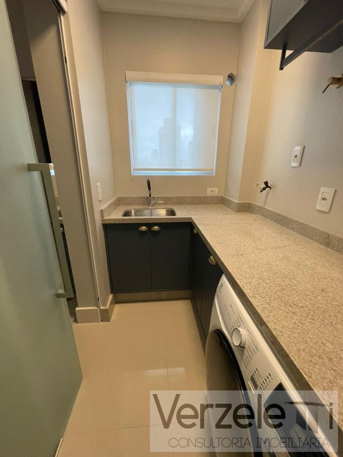 Apartamento à venda com 3 quartos, 136m² - Foto 11