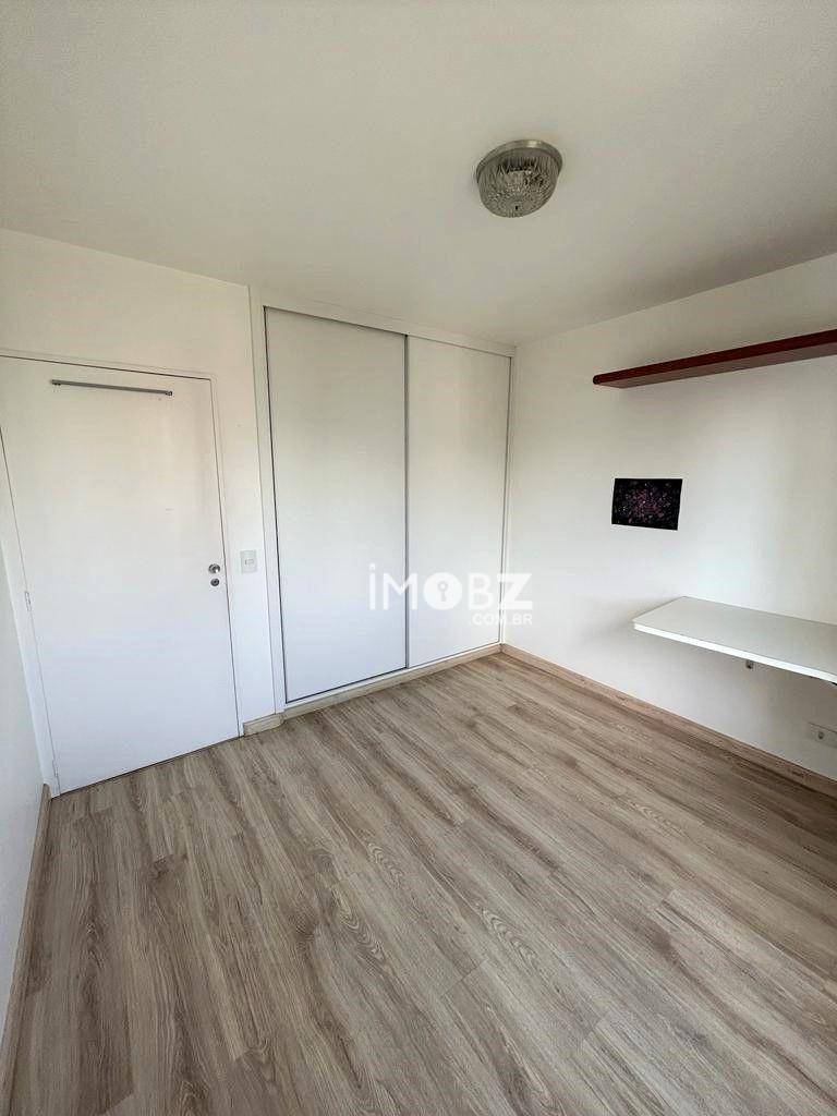 Apartamento à venda com 3 quartos, 120m² - Foto 11