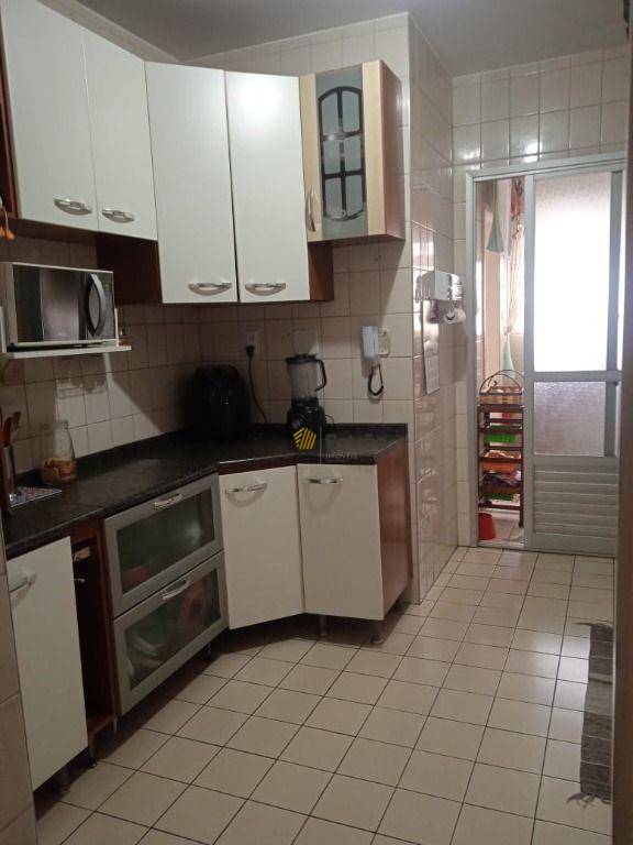 Apartamento à venda com 3 quartos, 97m² - Foto 12