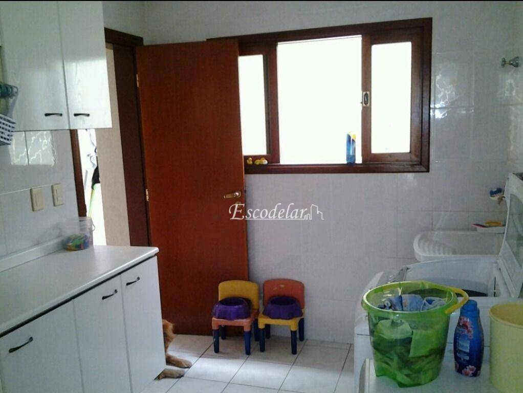 Casa de Condomínio à venda com 4 quartos, 400m² - Foto 10