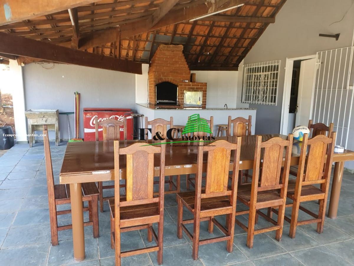 Fazenda à venda com 3 quartos, 3000m² - Foto 1