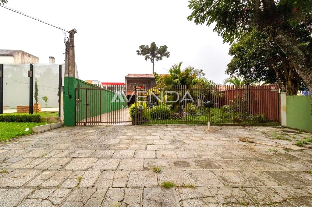 Sobrado à venda com 4 quartos, 358m² - Foto 1