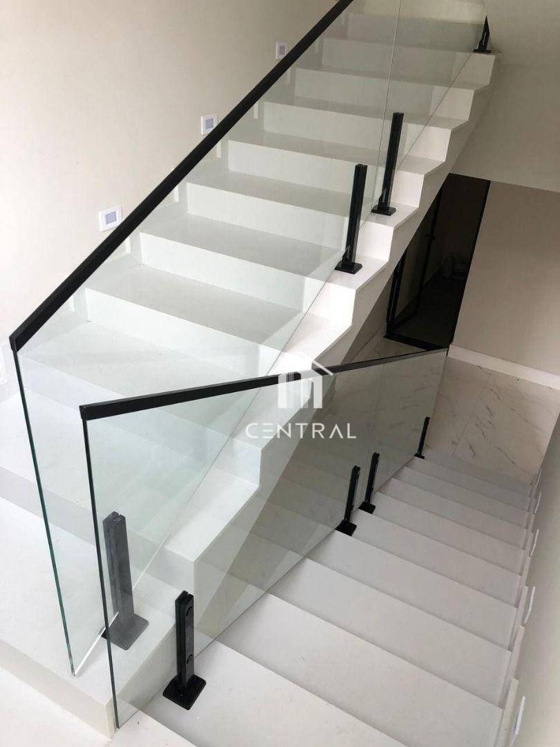 Casa à venda com 3 quartos, 382m² - Foto 32