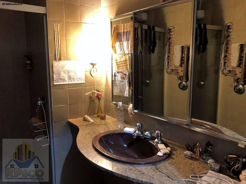 Casa de Condomínio à venda com 3 quartos, 2385m² - Foto 20
