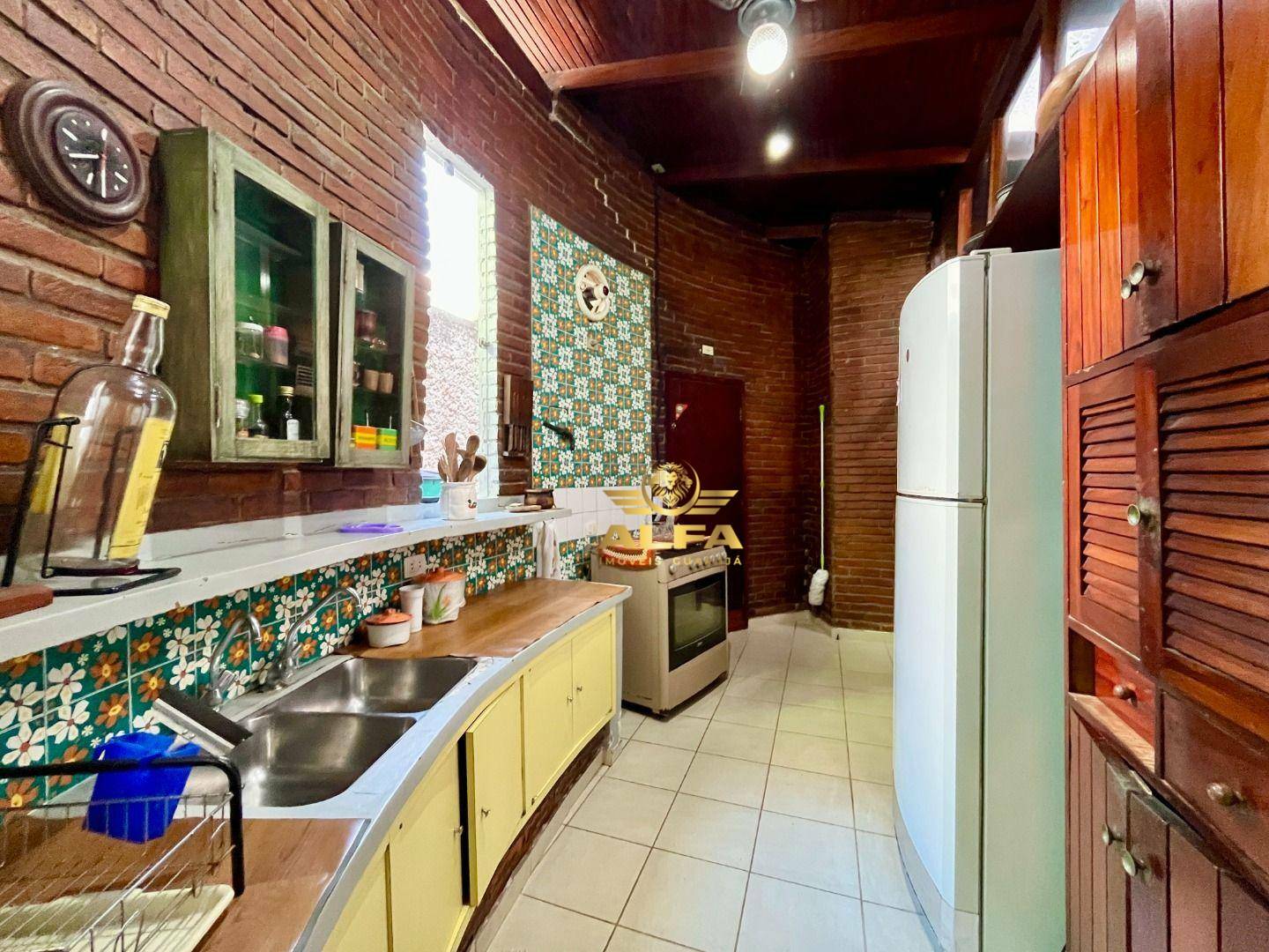 Casa à venda com 4 quartos, 150m² - Foto 23