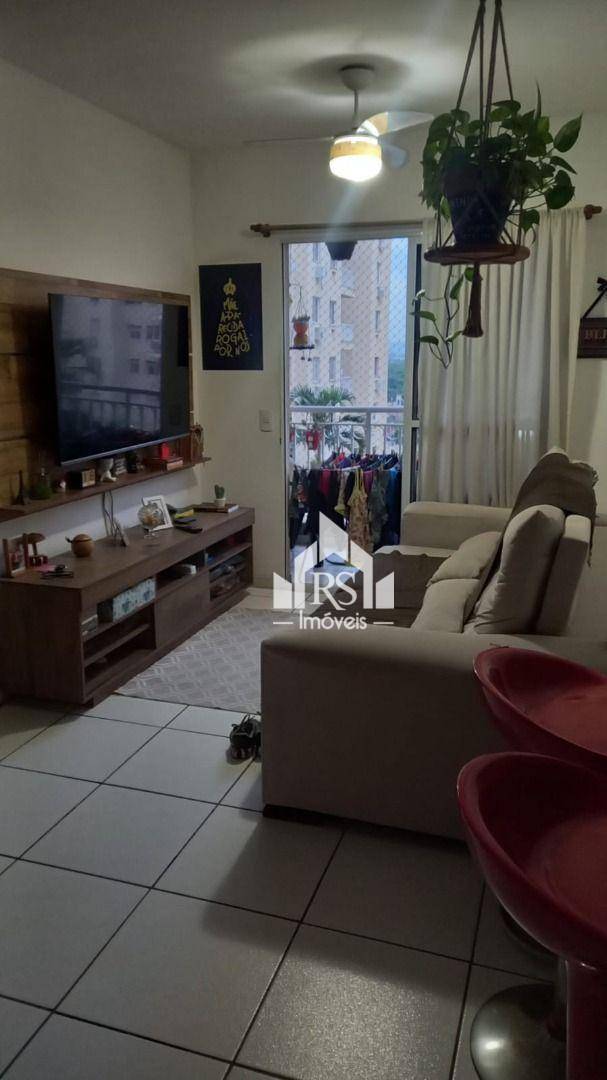 Apartamento à venda com 3 quartos, 70m² - Foto 1