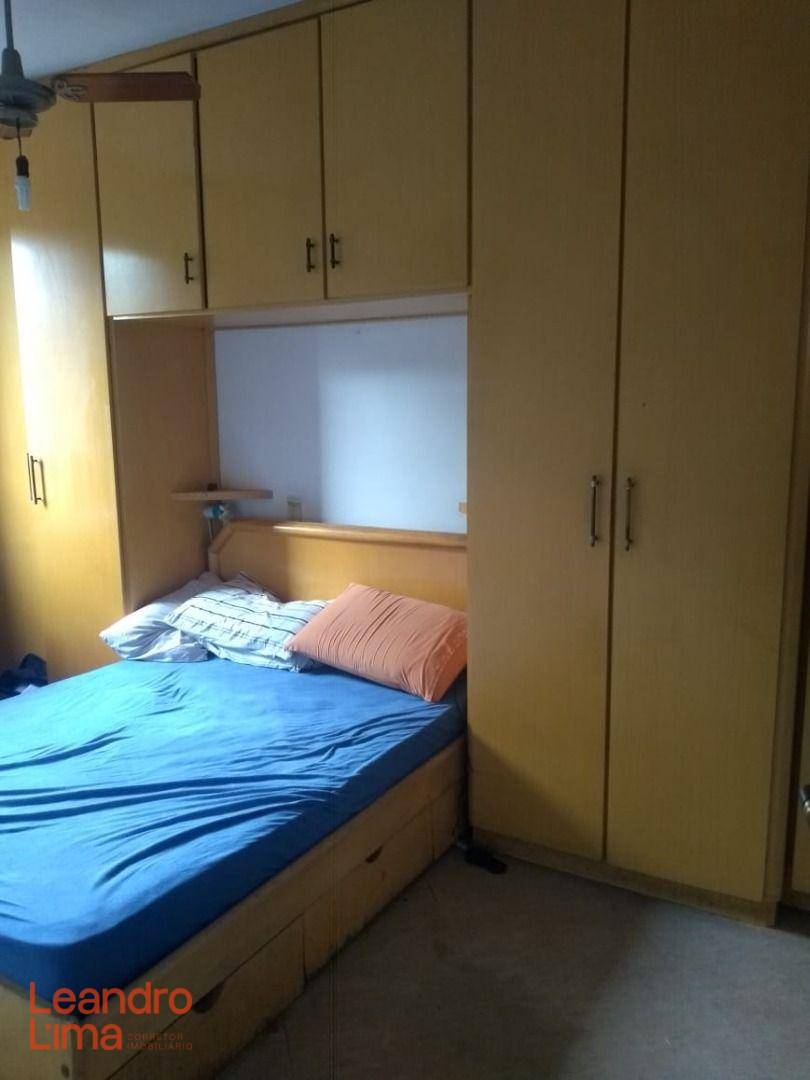 Apartamento para alugar com 3 quartos, 70m² - Foto 11