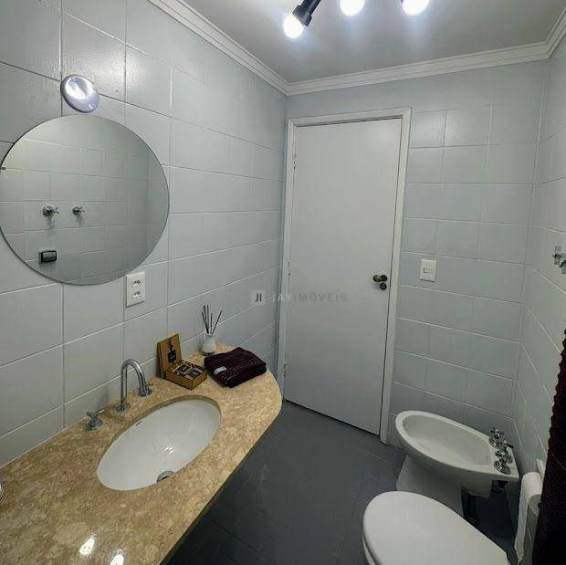 Apartamento à venda com 2 quartos, 76m² - Foto 23