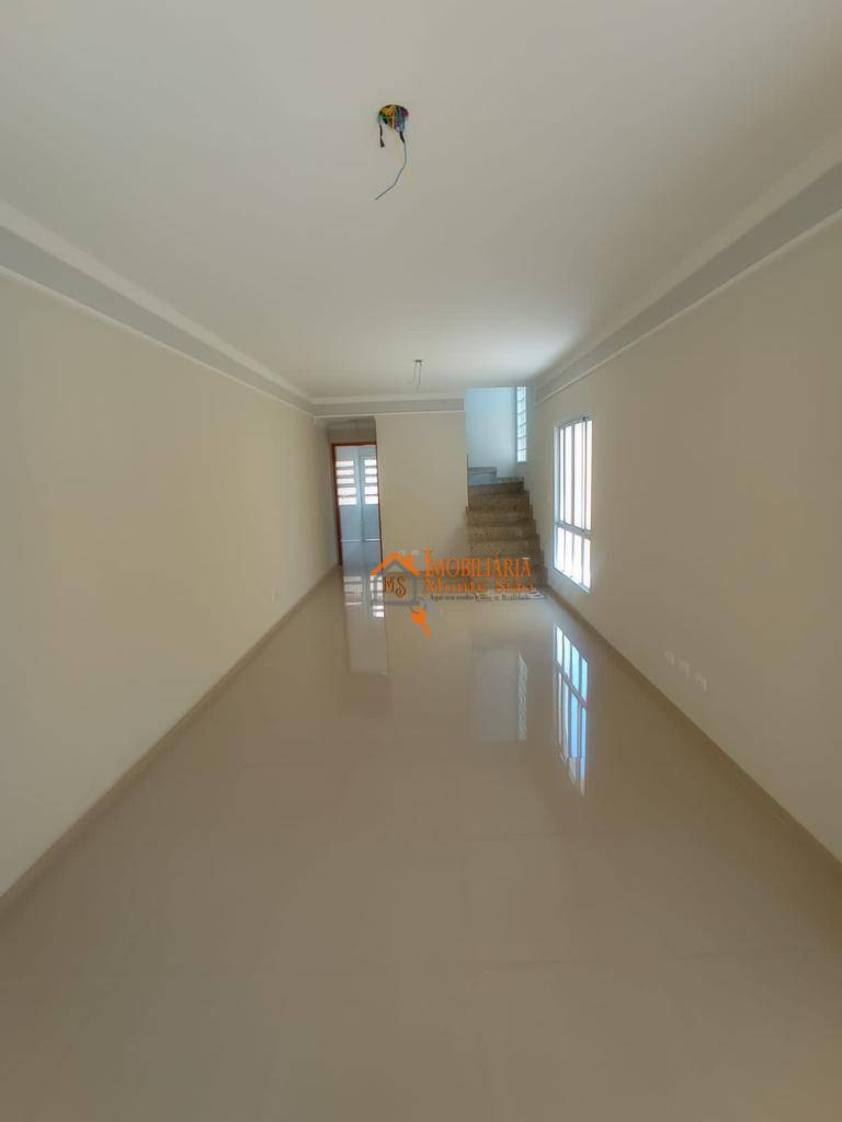 Sobrado à venda com 3 quartos, 125m² - Foto 1