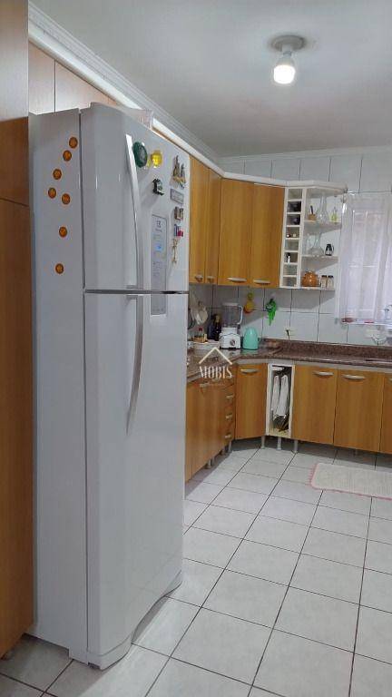 Sobrado à venda com 3 quartos, 261m² - Foto 6