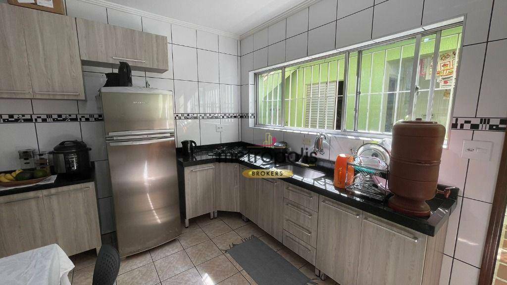 Sobrado à venda com 3 quartos, 143m² - Foto 32