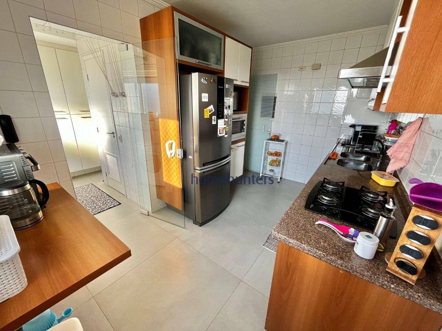 Apartamento à venda com 3 quartos, 137m² - Foto 10