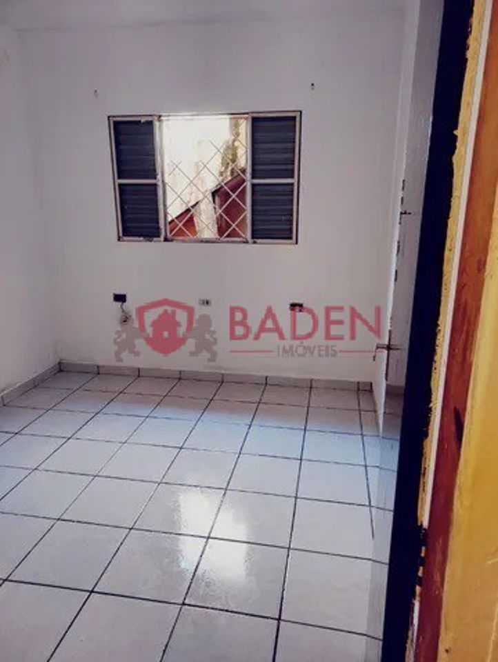 Casa à venda com 2 quartos, 100m² - Foto 12